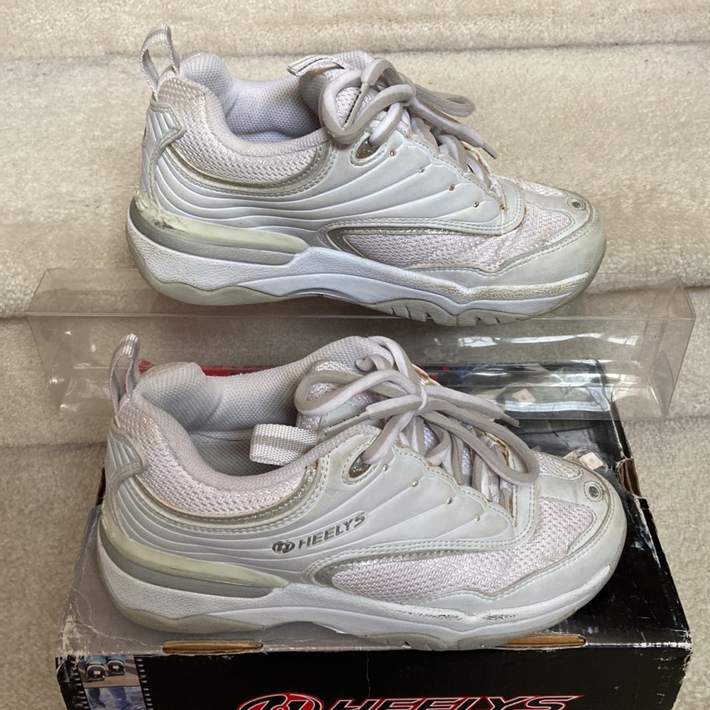 heelys